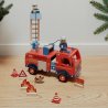 Camion de pompier en bois