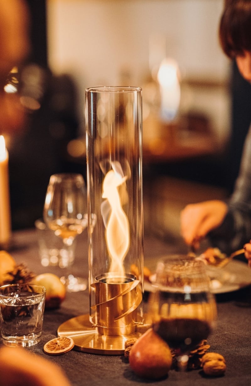 Cheminée décorative d'intérieur Höfats - Couleur or - Les Raffineurs