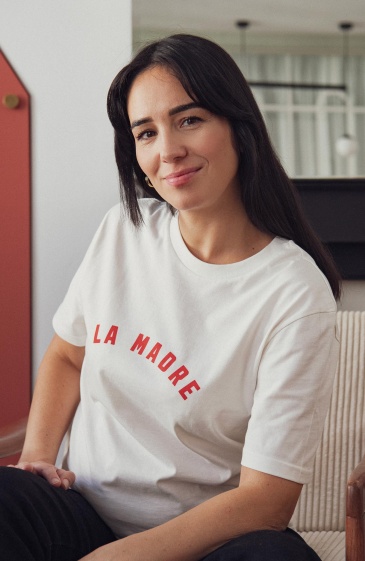 t-shirt la madre blanc porté femme look chic décontracté