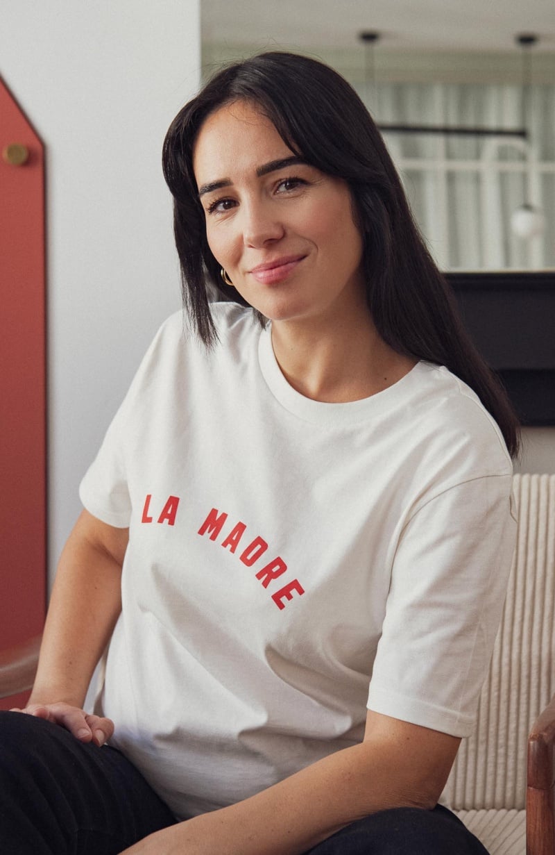 t-shirt la madre blanc porté femme look chic décontracté