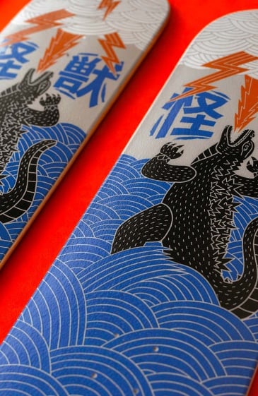 planche skate decoratif Thunder Kaiju deco murale moderne