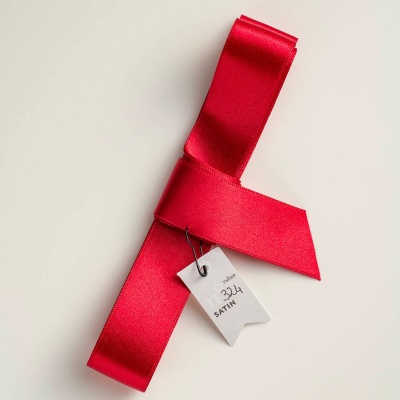 Ruban cadeau satin - Rouge (2,5 m x 2,5 cm) Second image