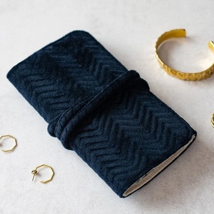 Pochette à bijoux en velours - Bleu nuit
