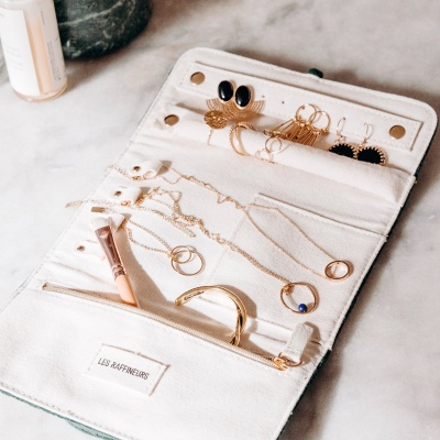 Pochette à bijoux en velours