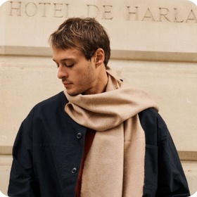 Vêtements, écharpes et accessoires hommes jusqu'à -50%